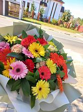 Букет цветов из:  Герберы #REPLACE_PRED# Нижнем Одесе