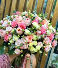 Букет цветов из:  Розы #REPLACE_PRED# Нижнем Одесе