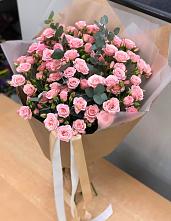 Букет цветов из:  Розы #REPLACE_PRED# Нижнем Одесе
